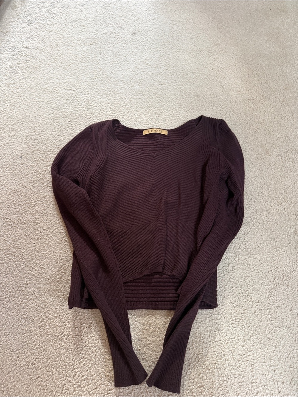 Saivana Ribbed Scoop Neck Sweater in Plum